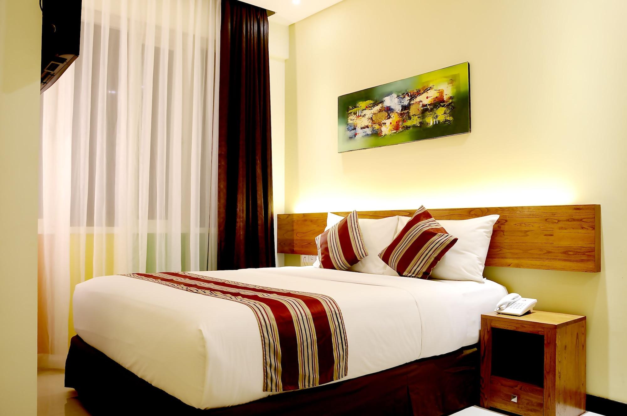 Biz Boulevard Hotel Manado Eksteriør billede