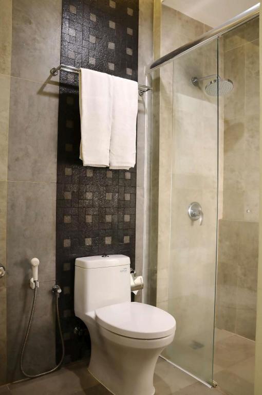 Biz Boulevard Hotel Manado Eksteriør billede