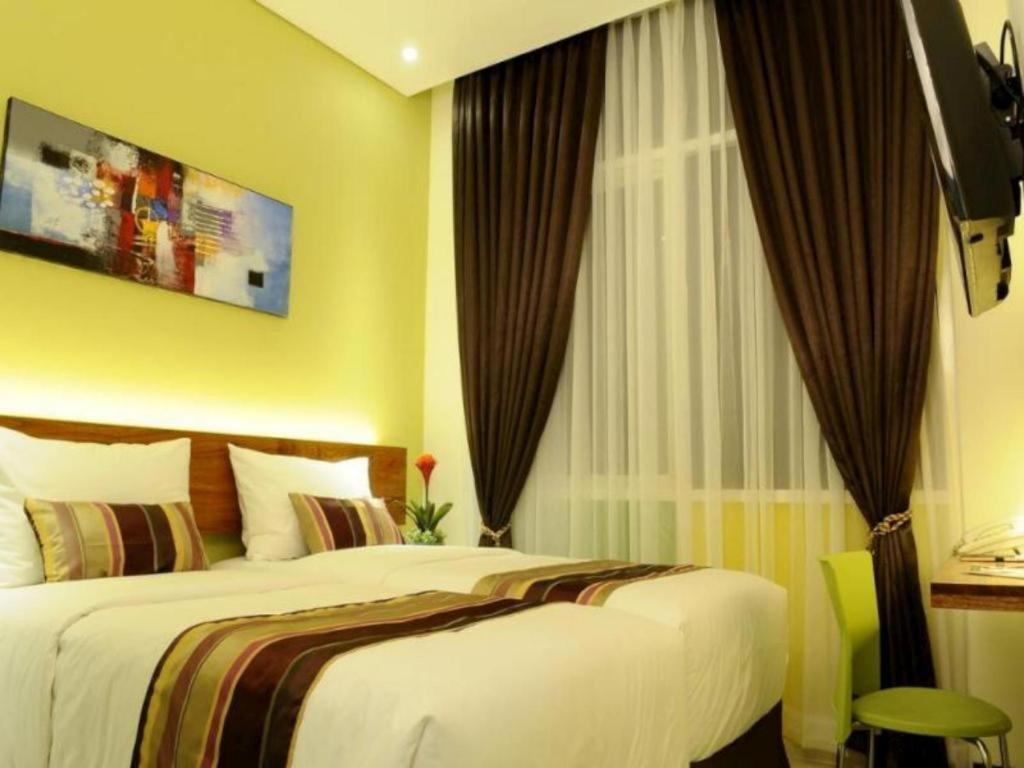 Biz Boulevard Hotel Manado Eksteriør billede
